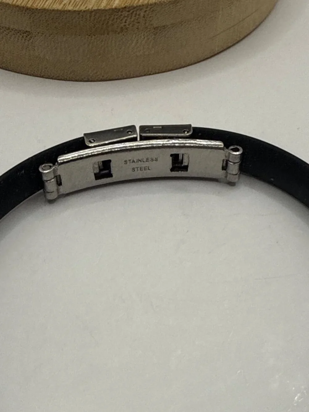 Unbranded stainless steel